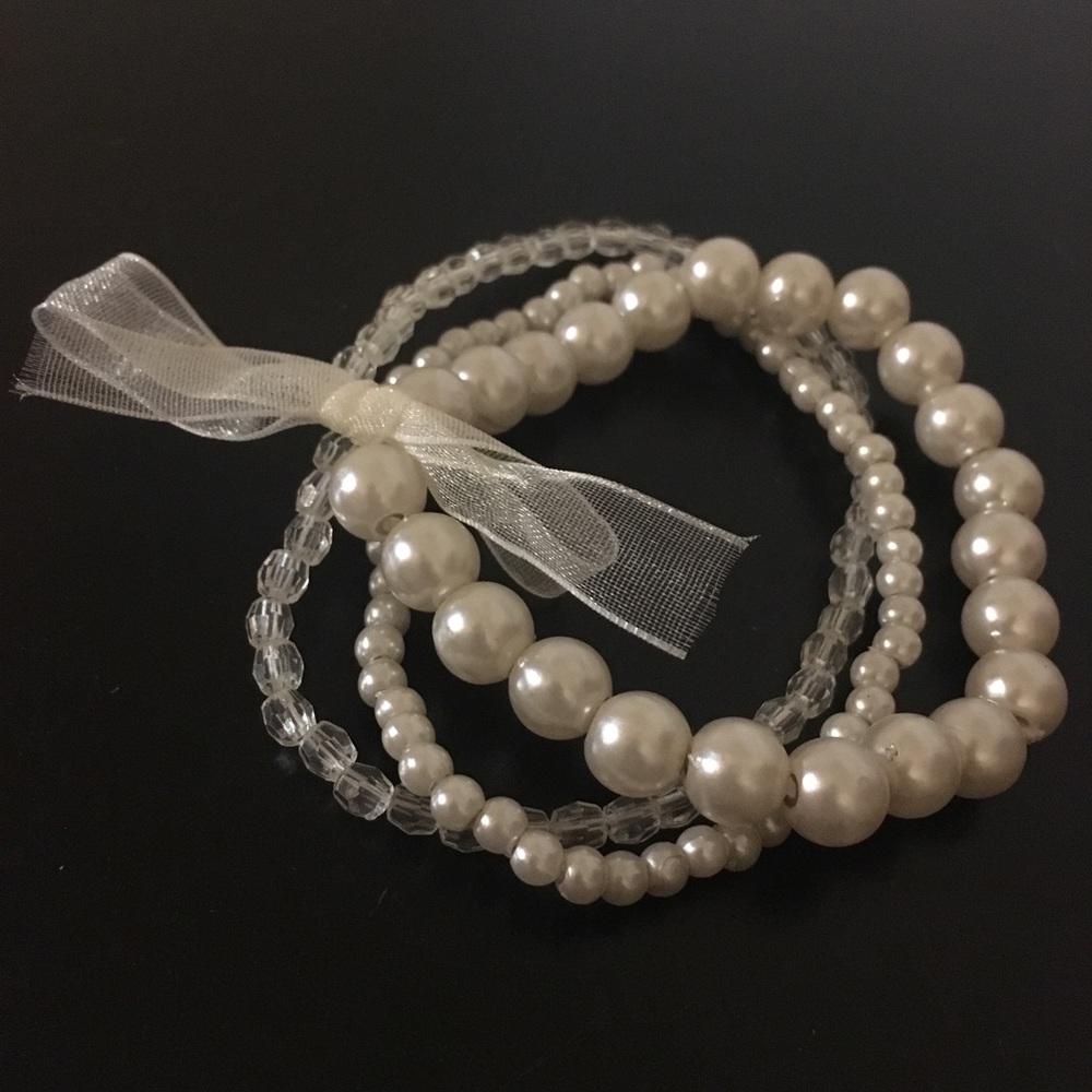 Pearl Bracelet 😍